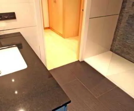 Easo 1 By Feelfree *